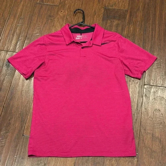 Small NIKE Gold Standard Fit in Striped Pink - Picture 1 of 13